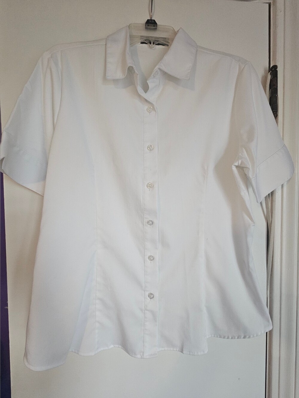White Short-Sleeve Button-Front Women's Sz. M Shirt